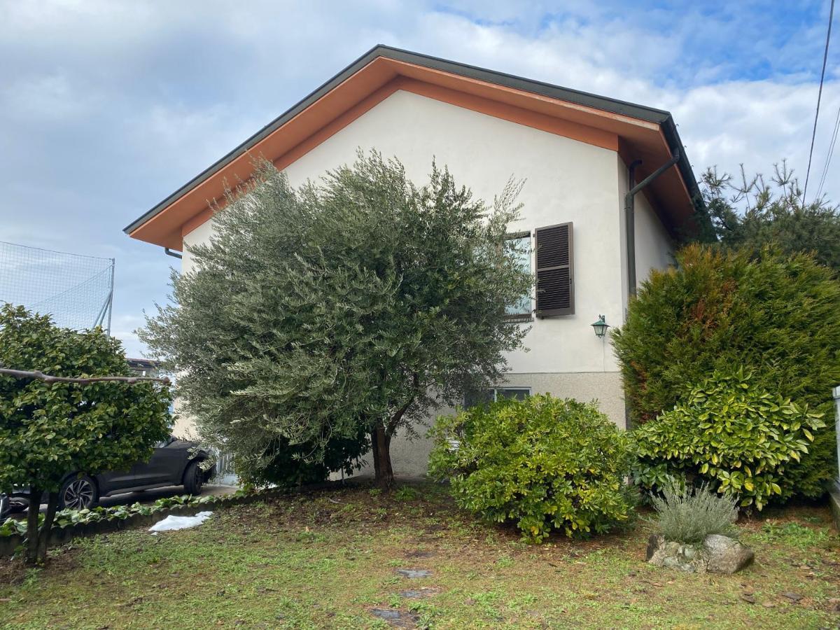 Villa Villino Carla à Lipomo Extérieur photo